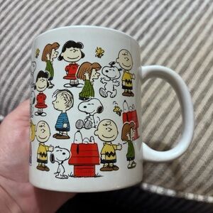 Bioworld Peanuts Mug